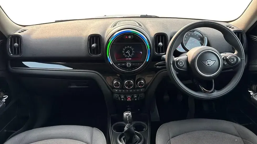 Used Mini Cooper Countryman Classic 134 HP (98 kW) 2020 White SUV