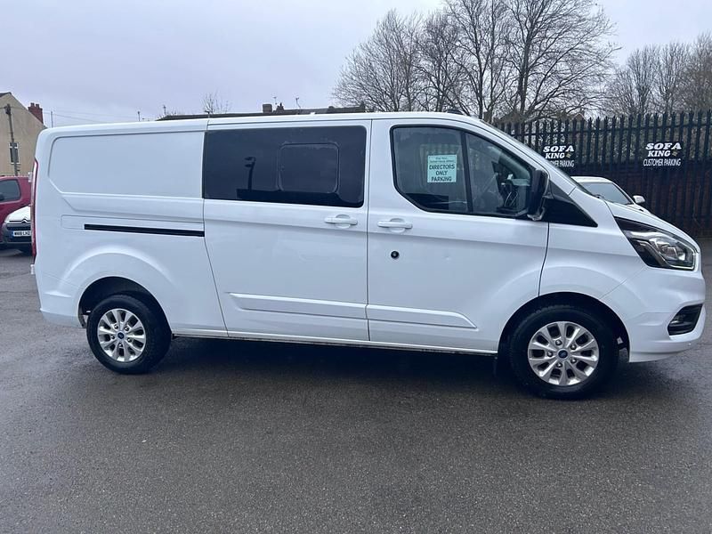 Used Ford Transit Custom Limited 130 HP (95 kW) 2022 White Van