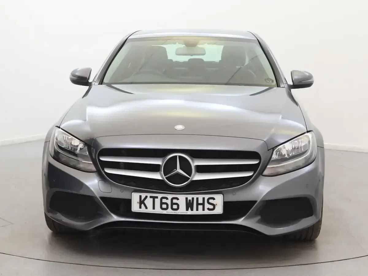 Second-hand Mercedes C200 Executive 2017 Gri Berlinǎ