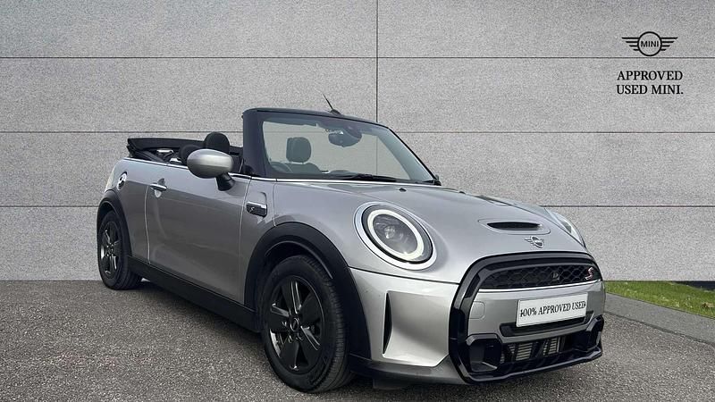 Używany Mini Cooper S Classic 176 KM (129 kW) 2023 Srebrny Hatchback