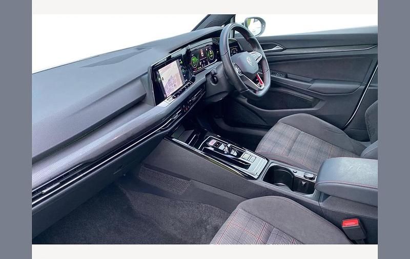 Used VW Golf VIII GTI 245 HP (180 kW) 2024 White Hatchback