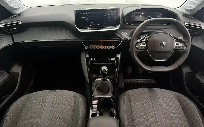 Used Peugeot 208 Allure 101 HP (74 kW) 2024 Grey Hatchback