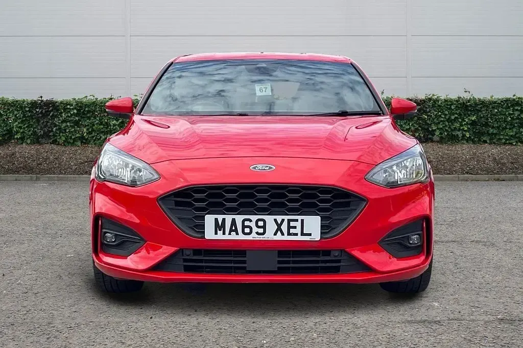 Used Ford Focus ST-Line X 2019 Red Hatchback
