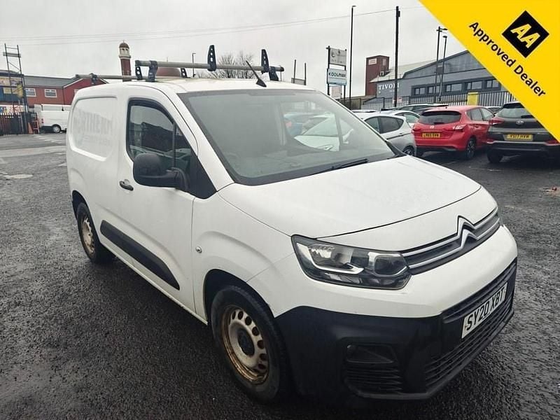 White Used 2020 Citroën Berlingo Start MPV | £4,495 (Super price) - Image 1/4