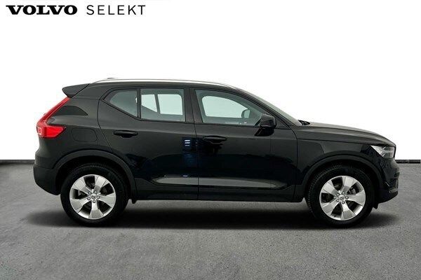 Used Volvo XC40 Momentum 161 HP (118 kW) 2020 Black SUV