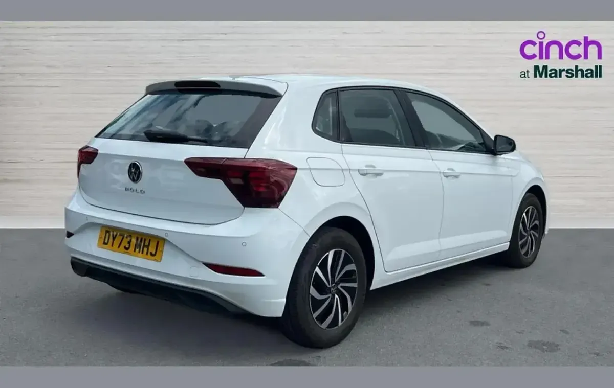Used VW Polo Life 95 HP (69 kW) 2023 White Hatchback