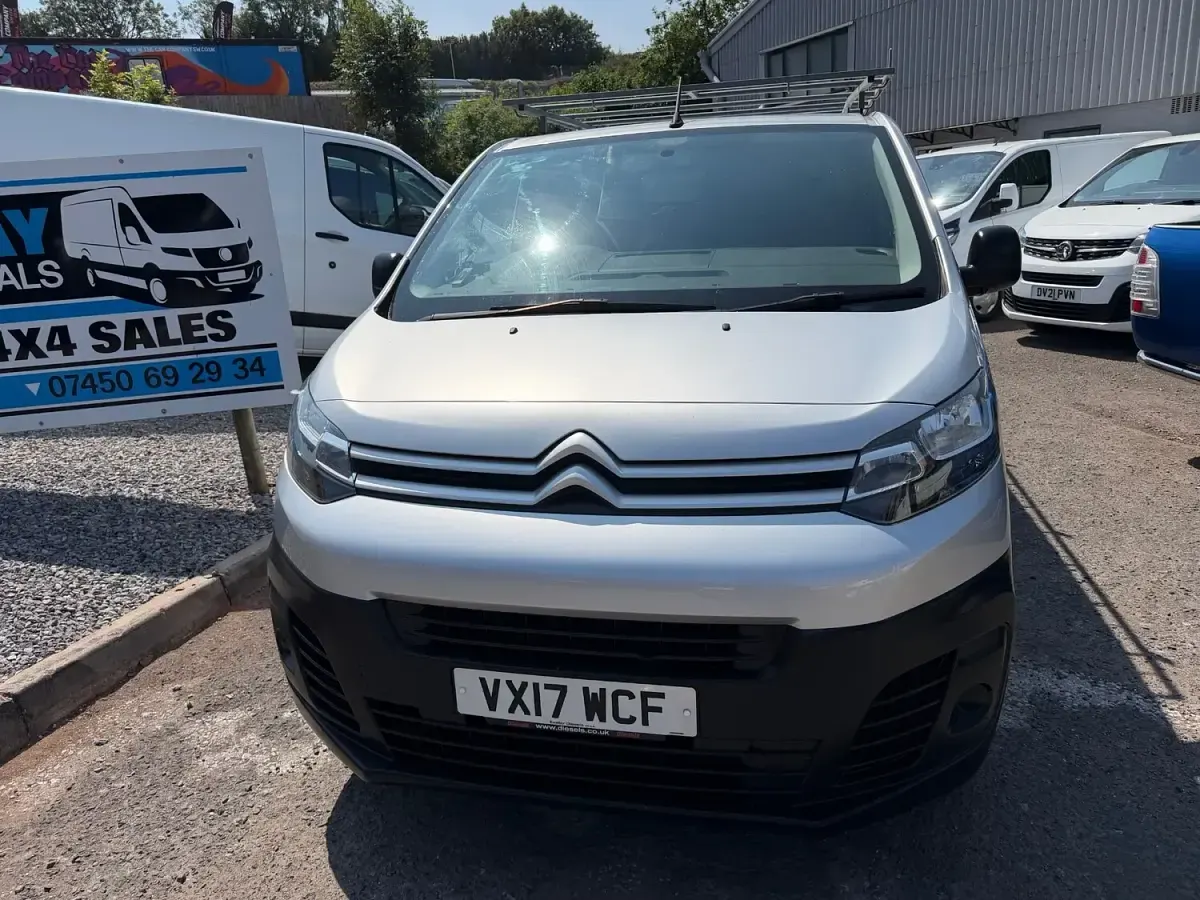 Used Citroën Dispatch 2017 Silver MPV