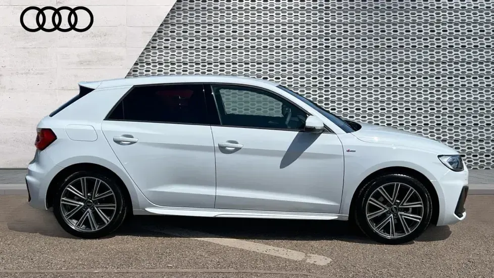 New Audi A1 S-Line 150 HP (110 kW) 2026 White SUV