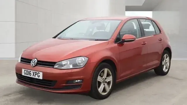 Used VW Golf VII Edition 110 HP (80 kW) 2016 Red Hatchback