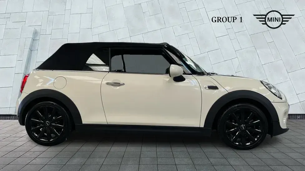 Używany Mini Cooper 134 KM (98 kW) 2017 Biały Hatchback