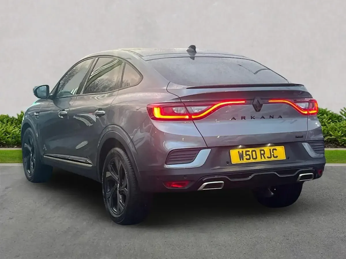 Usado Renault Arkana Engineered 142 HP (104 kW) 2023 Cinzento SUV