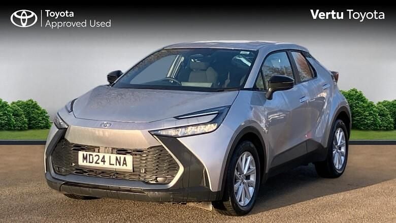 Used Toyota C-HR 140 HP (102 kW) 2024 Silver SUV