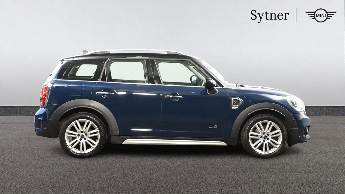 Used Mini Cooper S Countryman Exclusive 189 HP (139 kW) 2019 Blue SUV