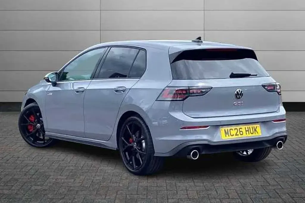 New VW Golf VIII GTI 265 HP (194 kW) 2026