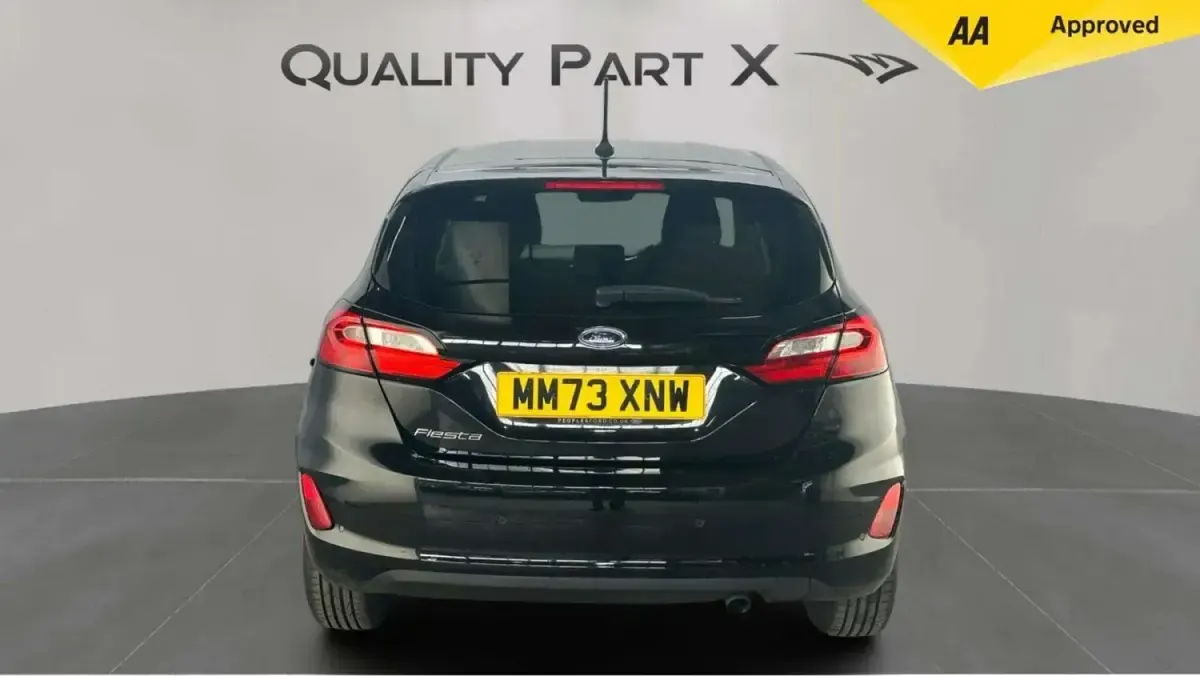 Second-hand Ford Fiesta Titanium 100 CP (73 kW) 2023 Negru Hatchback