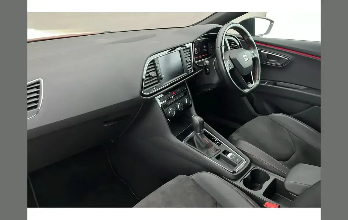 Used Seat Leon Black Edition 150 HP (110 kW) 2020 Red Hatchback