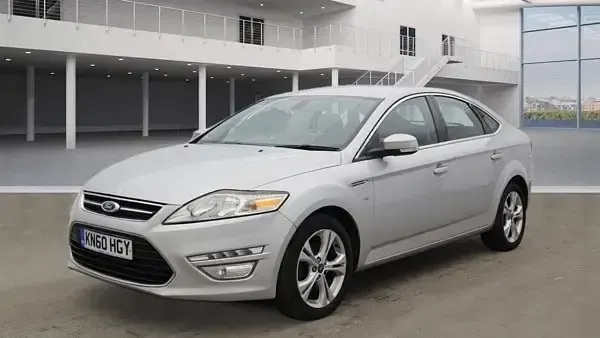 Used Ford Mondeo Titanium 140 HP (102 kW) 2010 Silver Hatchback