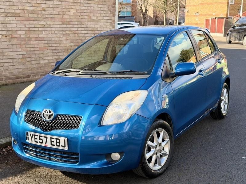 Used Toyota Yaris SR 85 HP (62 kW) 2007 Blue Hatchback