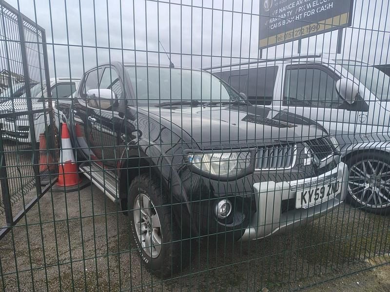 Used Mitsubishi L200 Warrior 134 HP (98 kW) 2009 Black Pickup