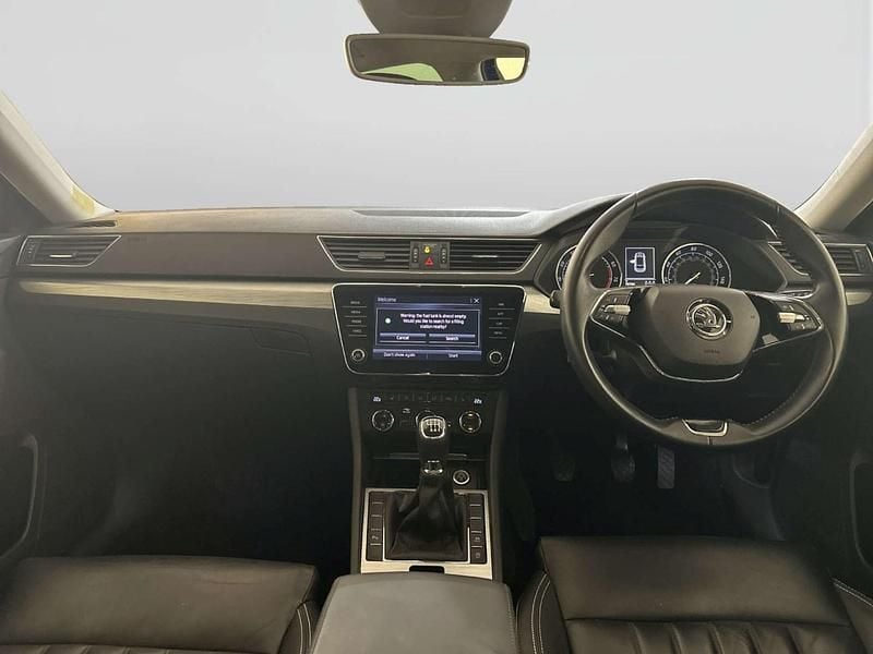 Used Skoda Superb SE Technology 150 HP (110 kW) 2020 Blue Estate