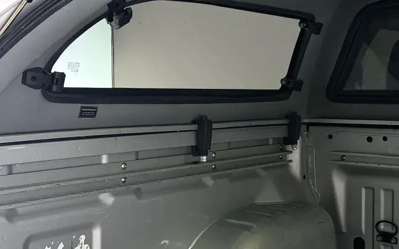 Used Nissan Navara Tekna 190 HP (139 kW) 2021 Silver Pickup