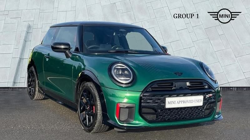 Used Mini John Cooper Works Hatch 231 HP (169 kW) 2025 Green Hatchback