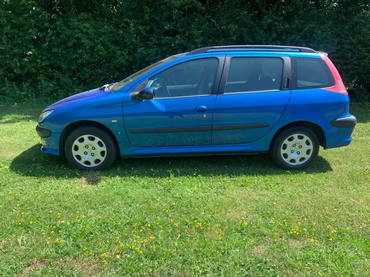 Used Peugeot 206 S 2005 Blue Estate