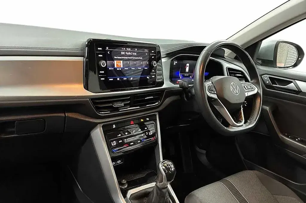 Used VW T-Roc Life 150 HP (110 kW) 2022 SUV
