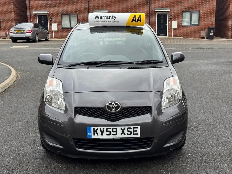 Grey Used 2009 Toyota Yaris Hatchback | £2,950 (Fair price) - Image 1/4