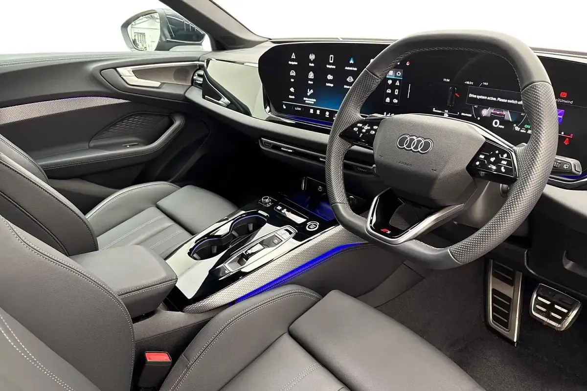 Used Audi A5 S-Line 204 HP (150 kW) 2025 Blue Estate