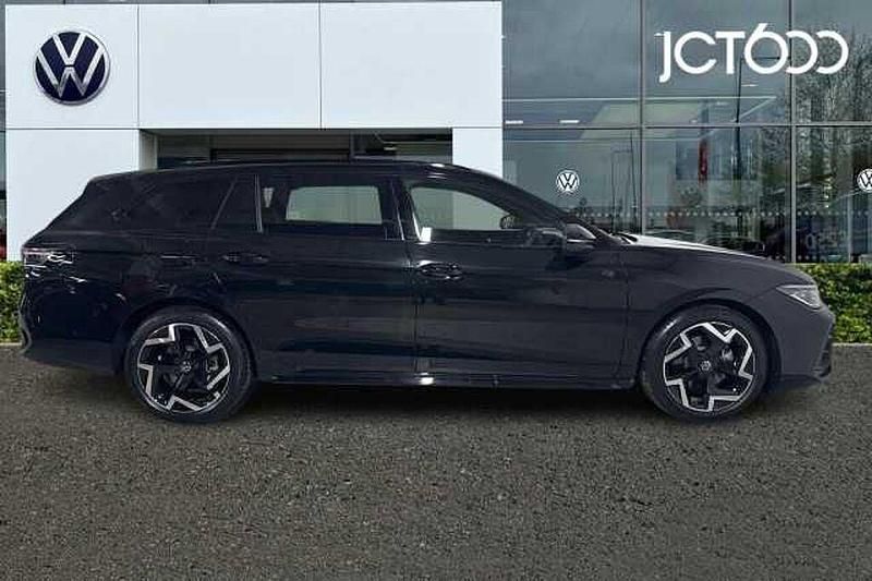 Used VW Passat 150 HP (110 kW) 2025 Estate