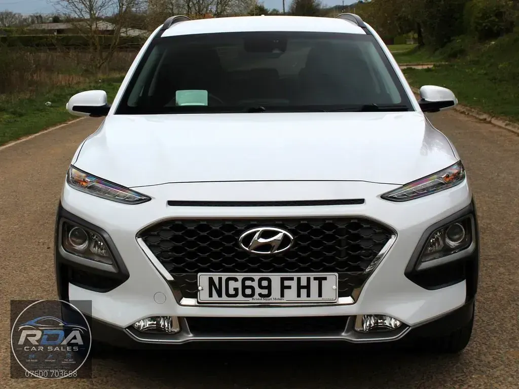 Used Hyundai Kona Premium SE 120 HP (88 kW) 2020 White SUV