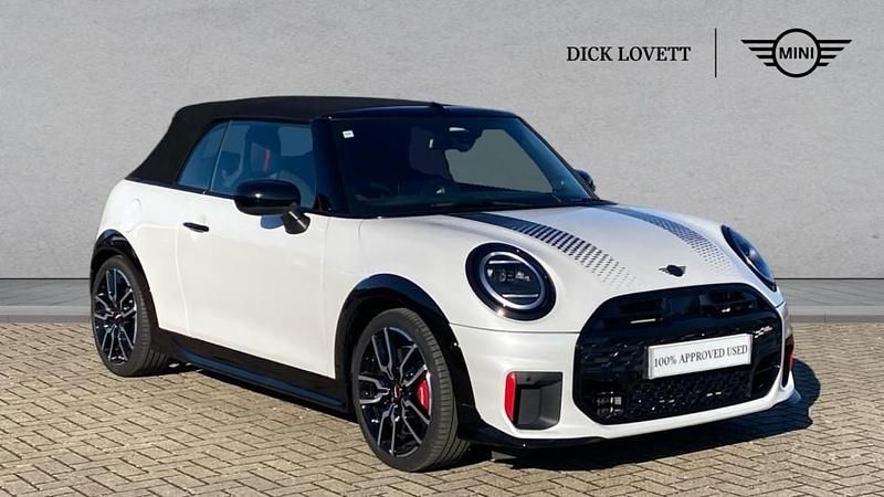 Used Mini John Cooper Works 228 HP (167 kW) 2025 White Hatchback