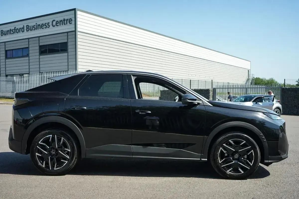 New Peugeot 3008 Allure 143 HP (105 kW) 2025 Black SUV
