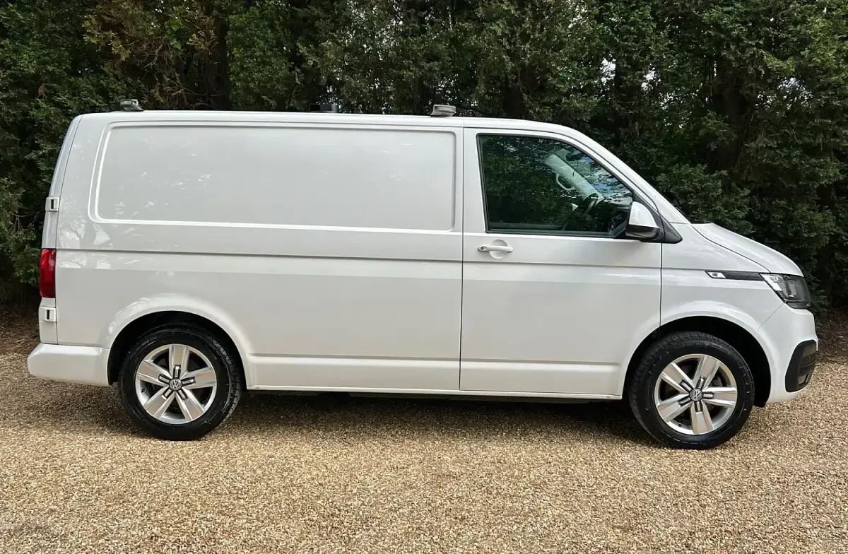 Used VW T6.1 Highline 150 HP (110 kW) 2021 White Van
