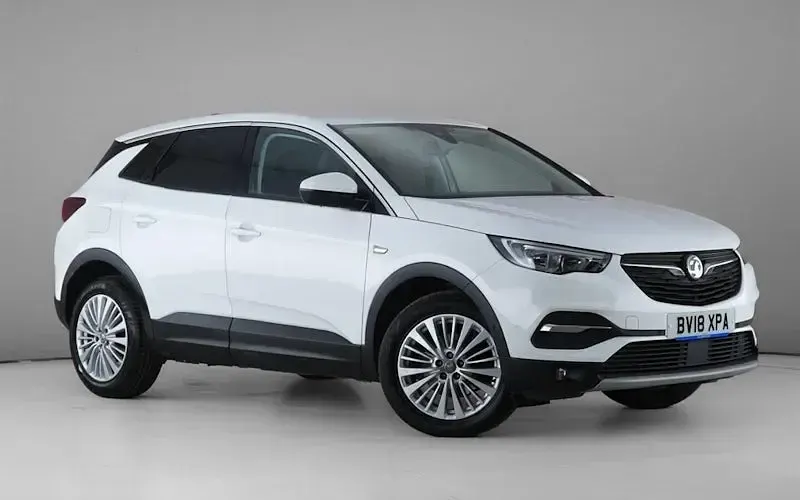 Used Vauxhall Grandland X Sport 120 HP (88 kW) 2018 SUV