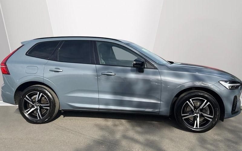 Used Volvo XC60 R-Design 250 HP (183 kW) 2021 SUV