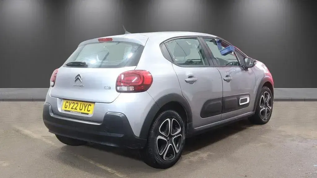 Begagnad Citroën C3 PureTech 83 HK (61 kW) 2022 Grå Halvkombi