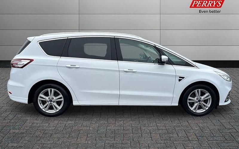 Used Ford S-MAX Titanium 150 HP (110 kW) 2019 MPV