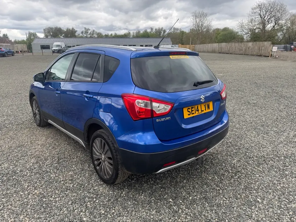Gebraucht Suzuki SX4 S-Cross SZ4 120 PS (88 kW) 2014 Blau Kleinwagen