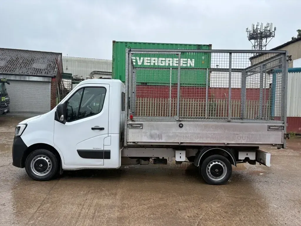 Used Renault Master Business 2020 White MPV