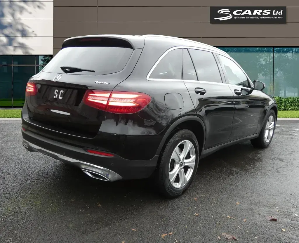 Usado Mercedes GLC220 2017 Preto Carrinha