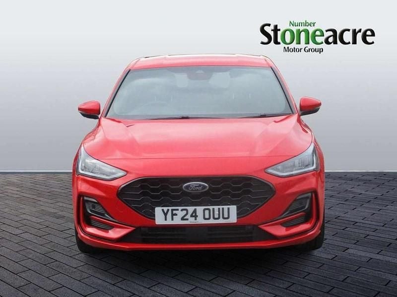 Used Ford Focus ST-Line 123 HP (90 kW) 2024 Red Hatchback