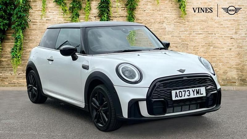 White Used 2023 Mini Cooper Hatch Hatchback | £22,103 (Fair price) - Image 1/4