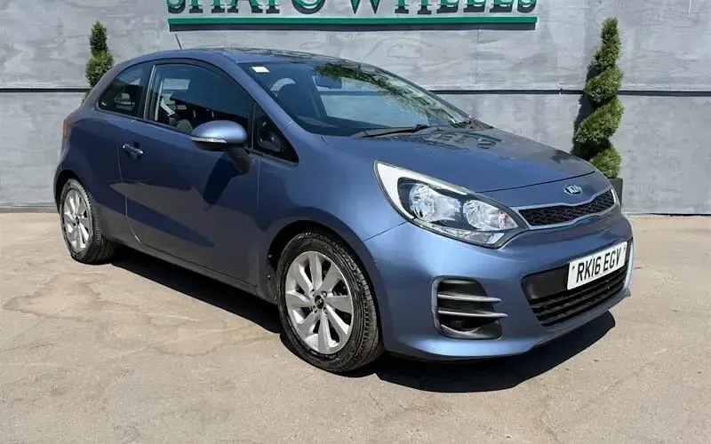 Used Kia Rio 86 HP (63 kW) 2016 Hatchback