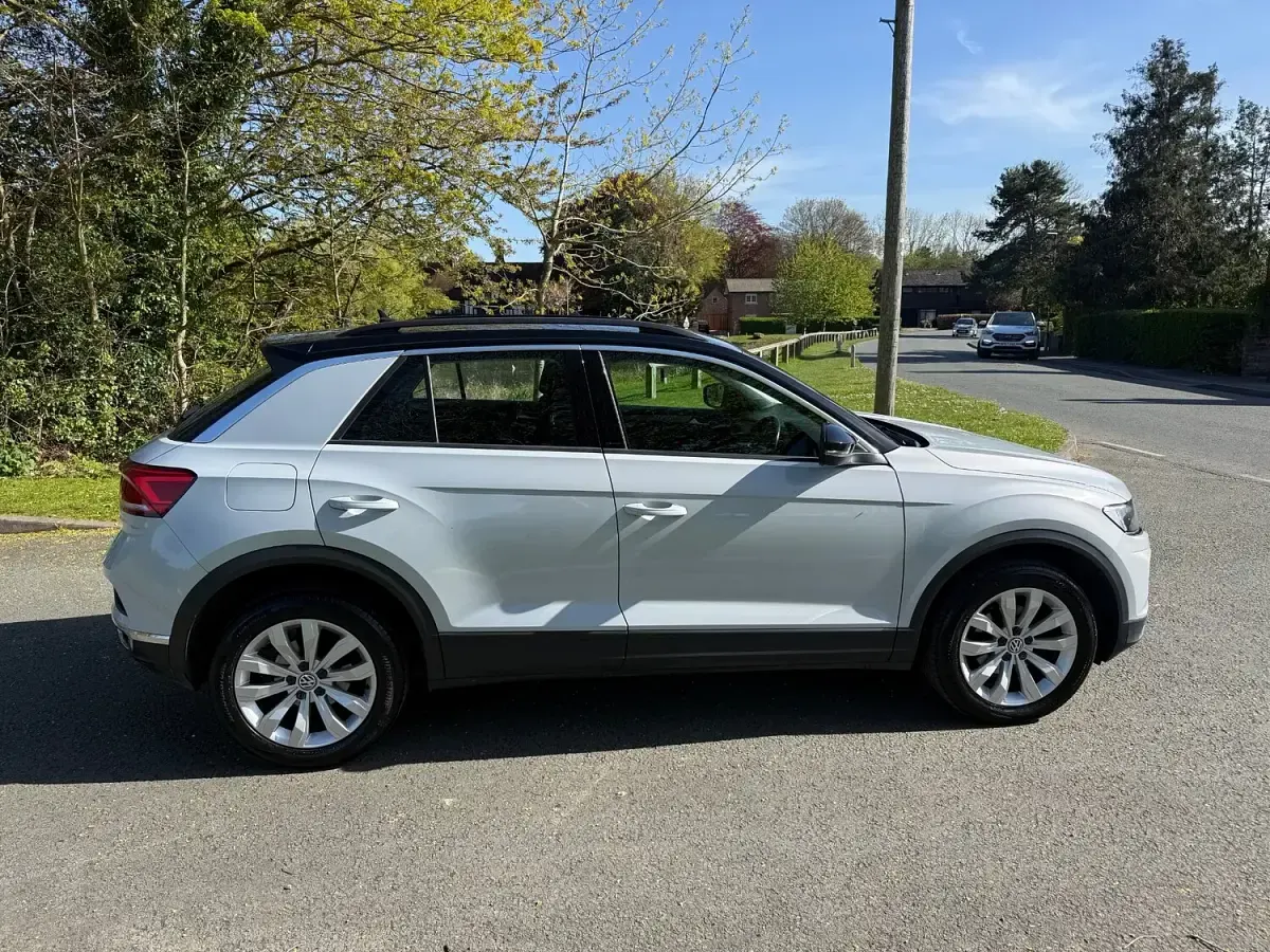 Used VW T-Roc SE 150 HP (110 kW) 2020 Silver SUV