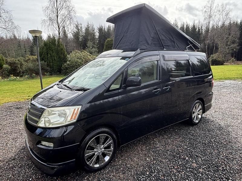 Usado Toyota Alphard 2023 Preto Monovolume