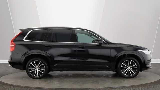 Used Volvo XC90 Momentum 232 HP (170 kW) 2022 SUV