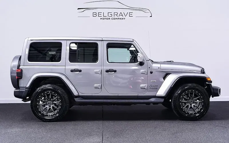 Used Jeep Wrangler Overland 272 HP (200 kW) 2021 SUV