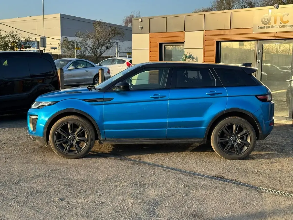 Used Land Rover Range Rover evoque Landmark 180 HP (132 kW) 2017 Blue Estate